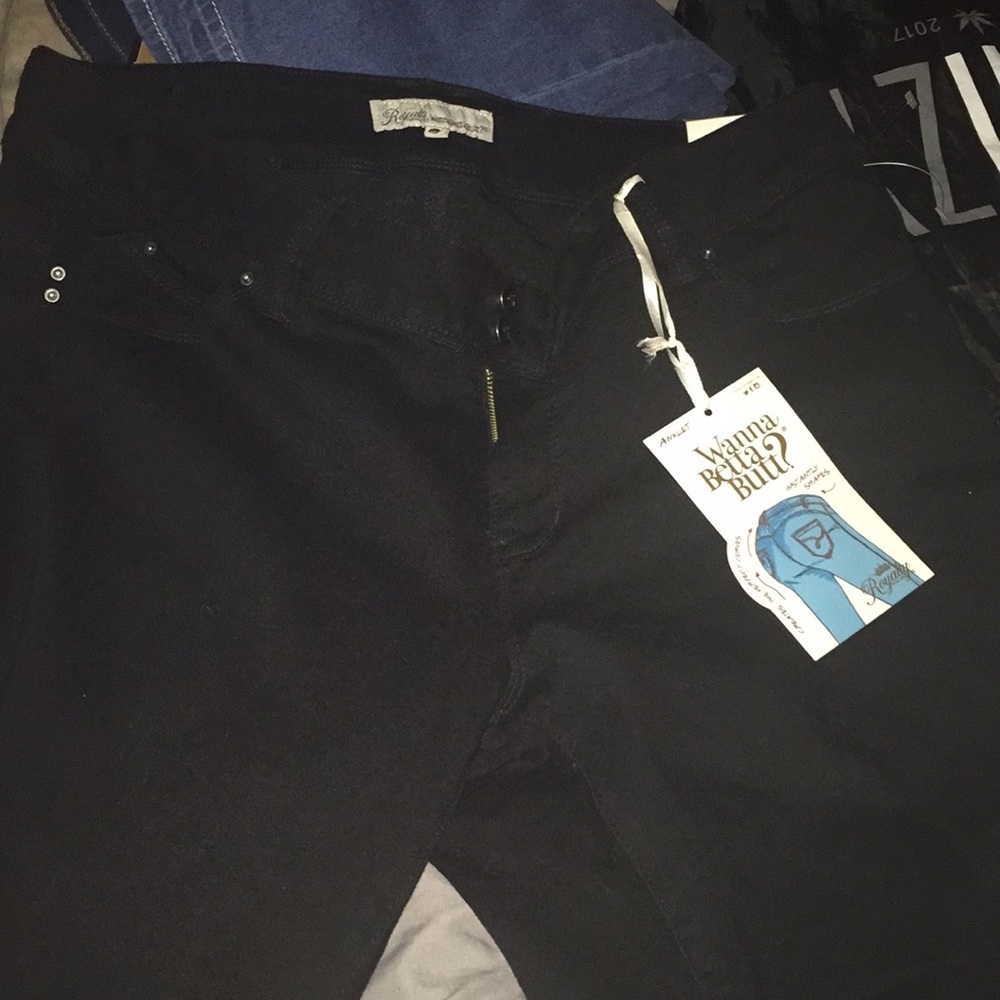 NWT black ankle jeans